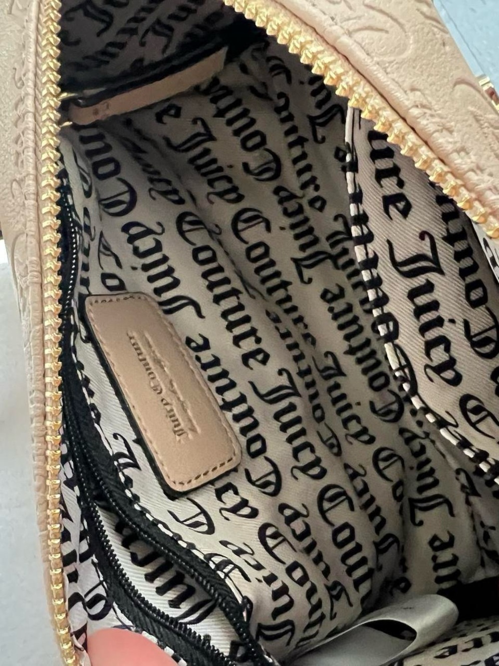 Juicy Couture Barrel Purse in Cafe - Picture 5 of 5